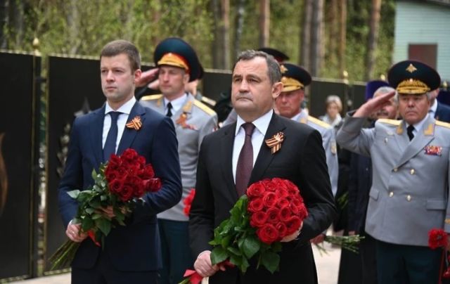 Брынцалов возложил цветы к мемориалу на Братском кладбище в Балашихе новости балашихи 